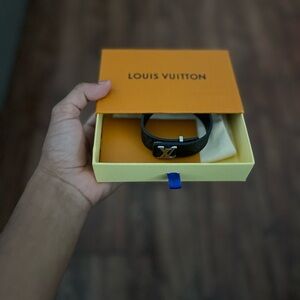 LV SLIM BRACELET
